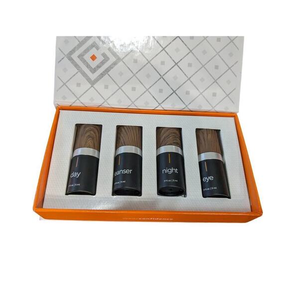 Craig Connors Skincare NWT Travel Box x4 Day, Cleanser, Eye, and night cream .17 - Picture 2 of 6